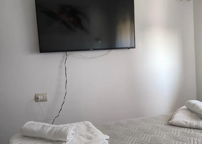 ベッド・アンド・ブレックファスト Le Piante Di Casa Samar Castelguelfo