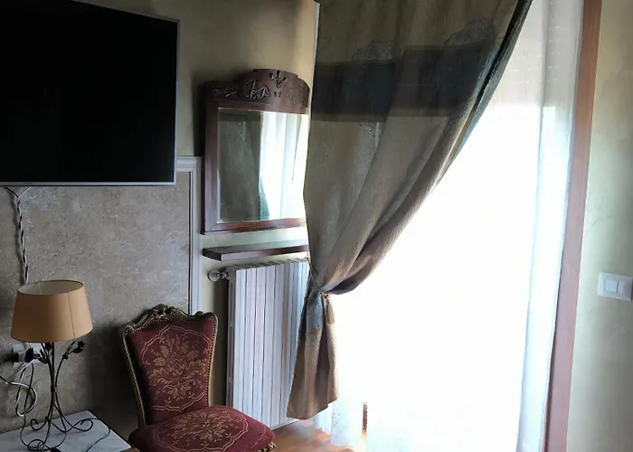 Le Piante Di Casa Samar Couette-café Castelguelfo